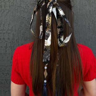 Стрічка для волосся у китайському стилі "Журавлі" Чорна з синіми китицями